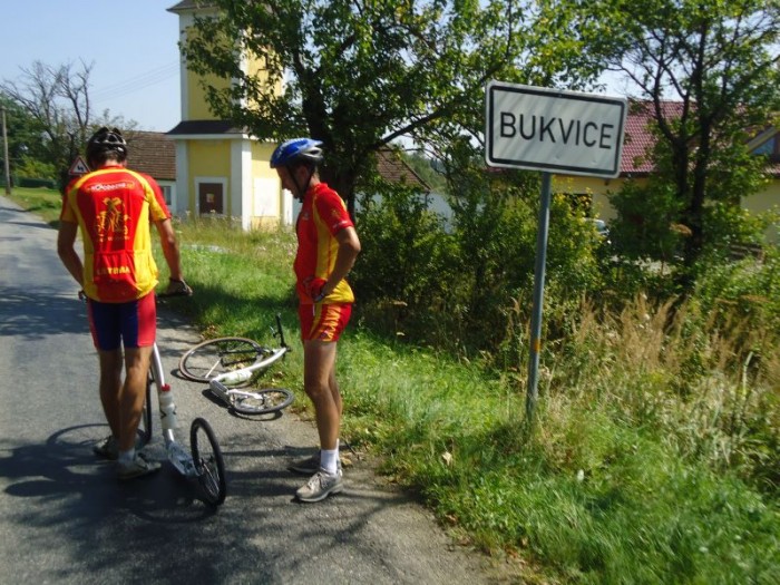 Kousek za Trhovými Svinami se nachází kouzelná víska Bukvice