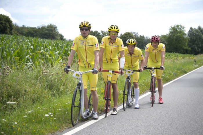 Pojeďte s námi na Tour de France, aneb Kick With Us